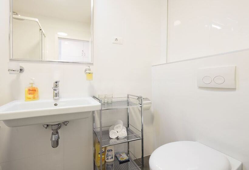 Apartment Vjera   Garage And Elevator