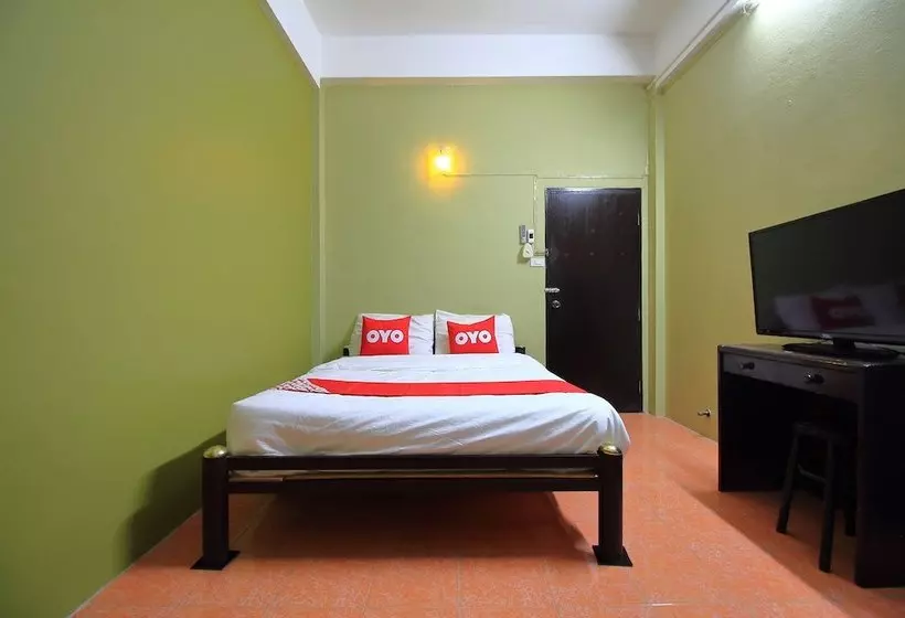 هتل Baan Kesmanee By Oyo Rooms