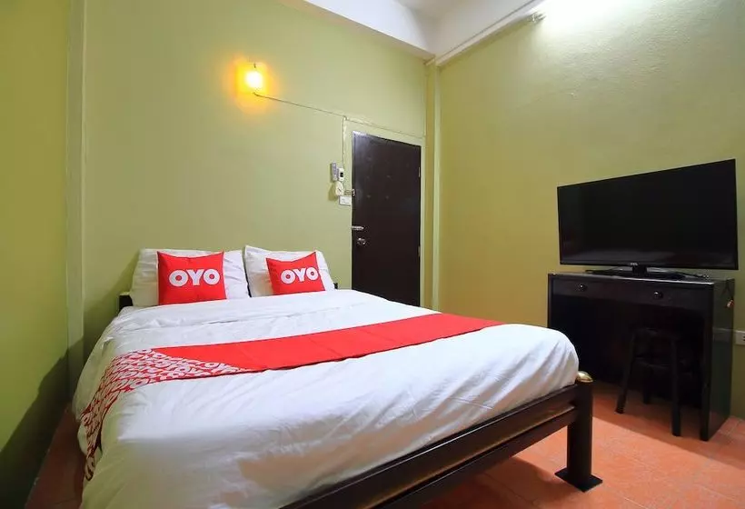 هتل Baan Kesmanee By Oyo Rooms