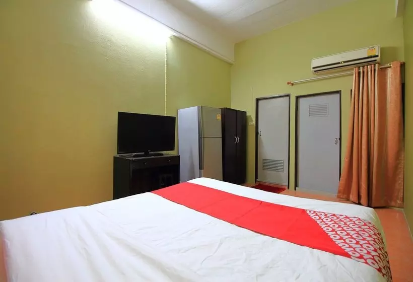 هتل Baan Kesmanee By Oyo Rooms