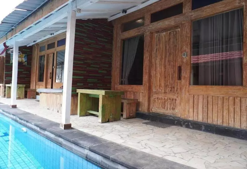 هتل Kushak Bungalow Gili Trawangan