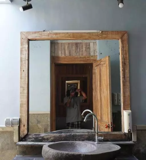 هتل Kushak Bungalow Gili Trawangan