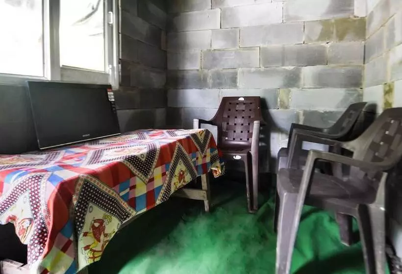 پانسیون Reva Camps By Oyo Rooms