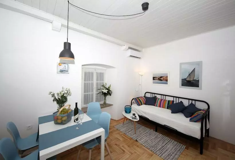 Apartment Kiara šibenik