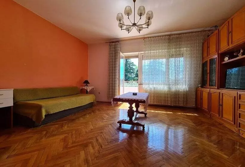 Apartments Fazanska 930