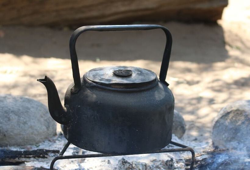 هتل Parsons Hilltop Safari Camp