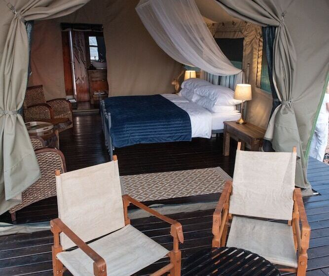 هتل Parsons Hilltop Safari Camp