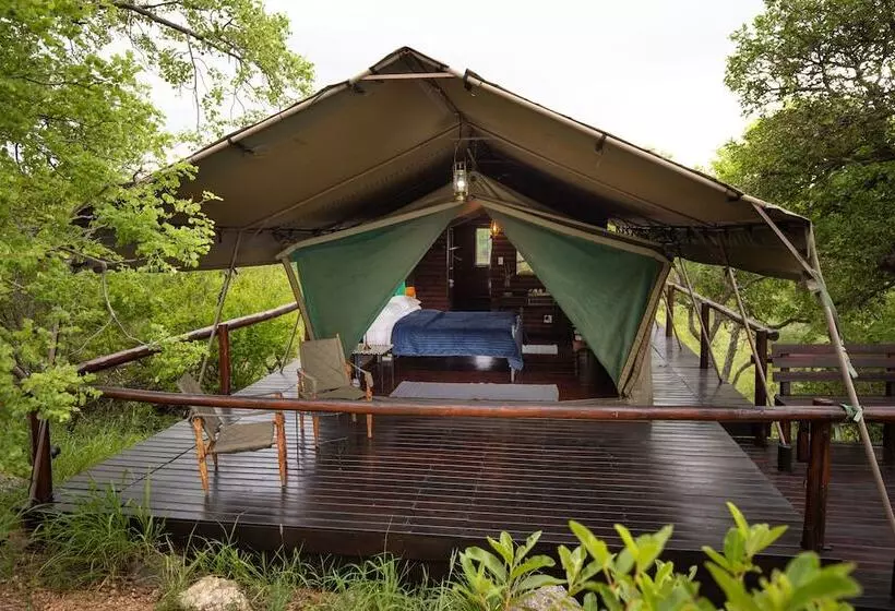 هتل Parsons Hilltop Safari Camp