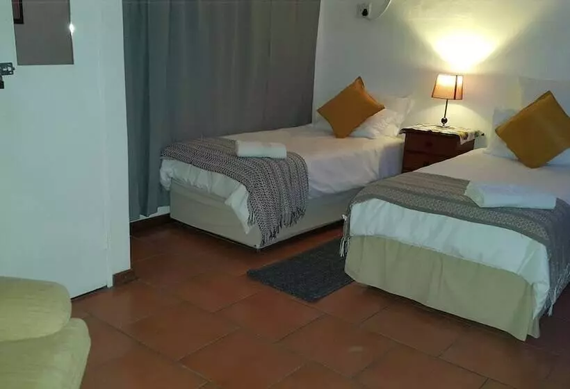 پانسیون Selati Guest House