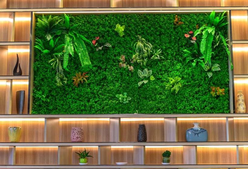 هتل Ramada Encore By Wyndham Guangzhou Panyu