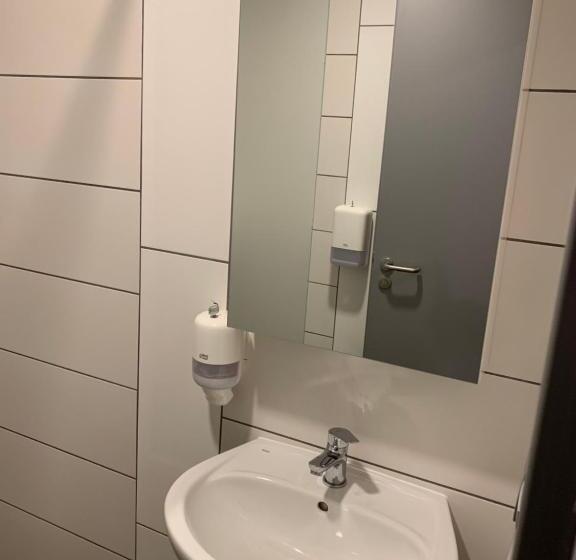 M70 Apartmanház