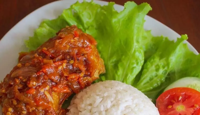 ペンション Reddoorz Syariah @ Jalan Siliwangi Tasikmalaya