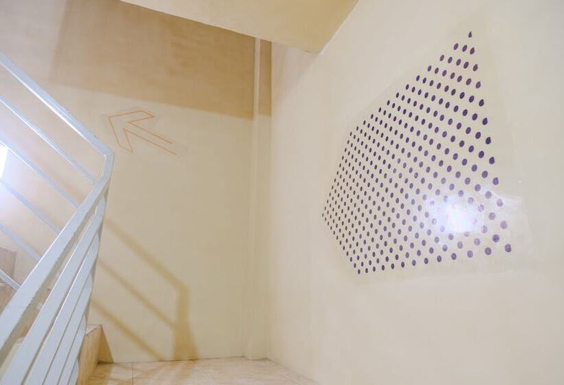 호텔 Spot On 2387 Bukit Cemara Tidar Family