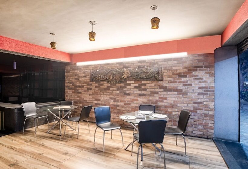 Hotel Treebo Kings Orchid