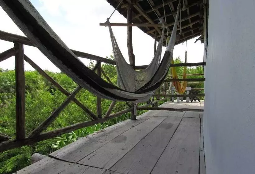 هتل Pancho Villa Tulum