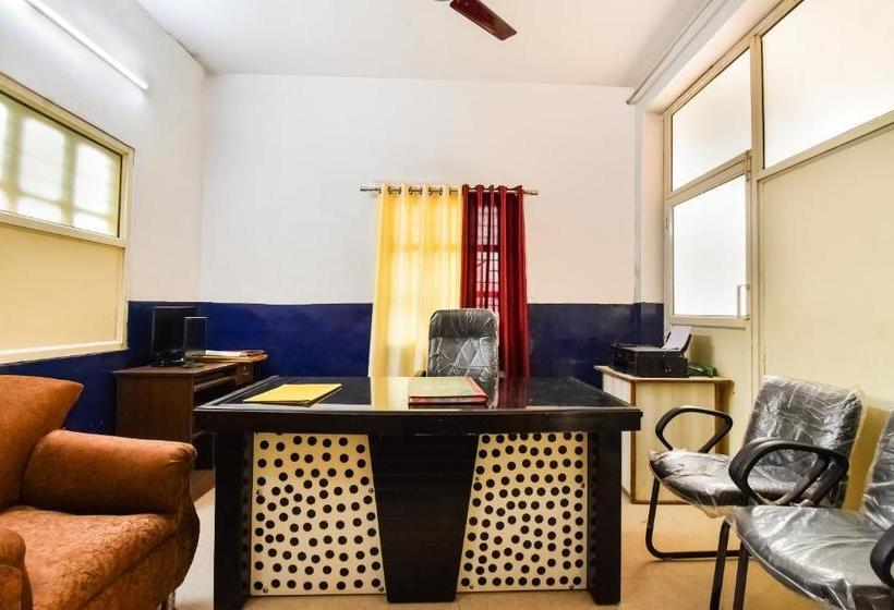Hotel Spot On 65531 Pratap Lodge & Guest House