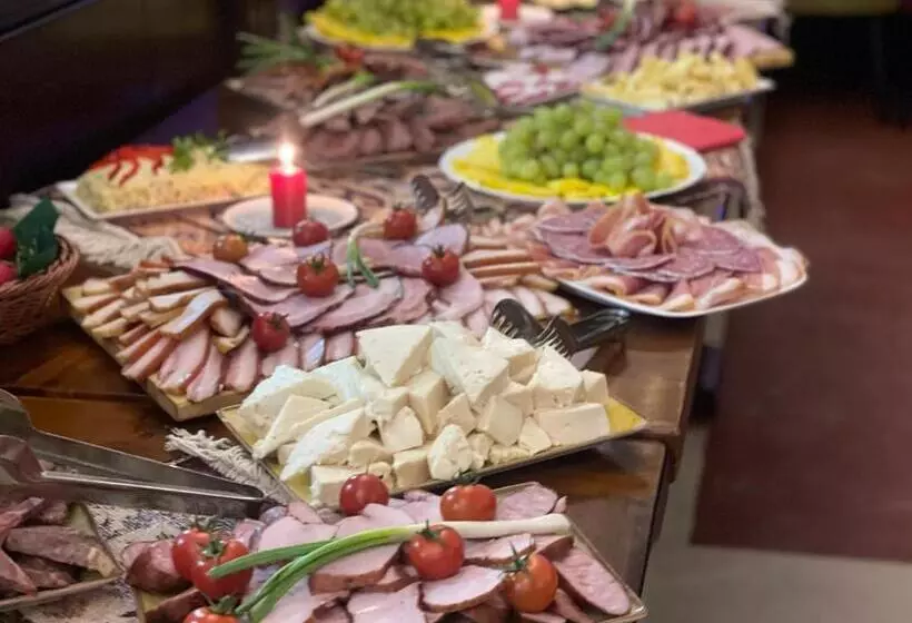 هتل Cabana Sura Getilor Arinis