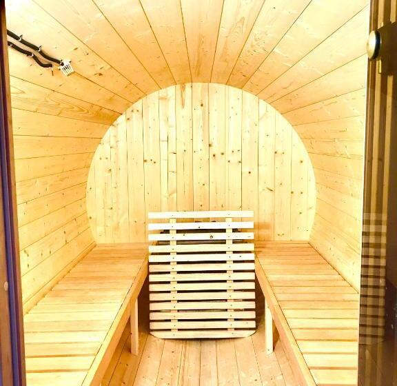 هتل Cabana Sura Getilor Arinis