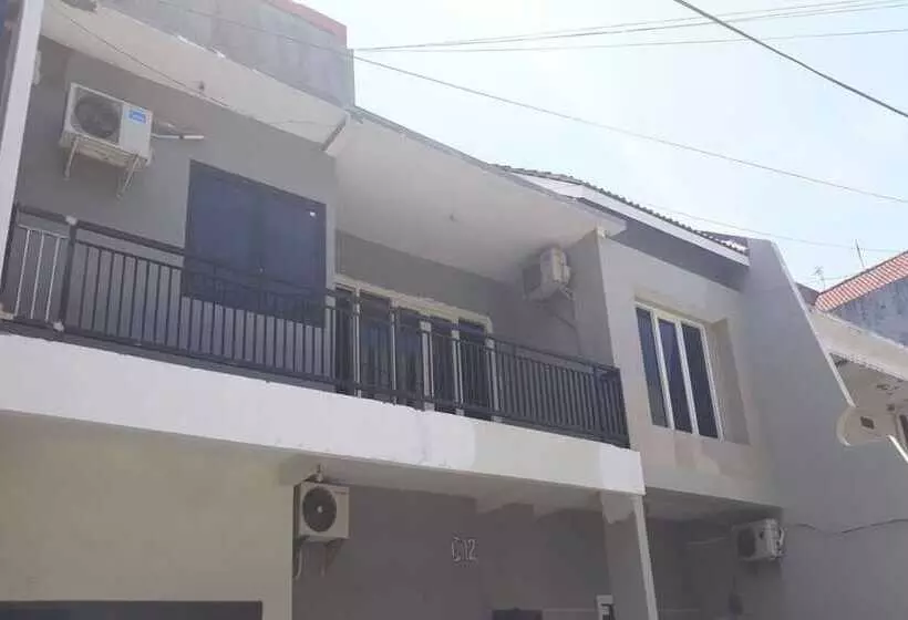 Hotelli Oyo 2342 Asti Residence 1