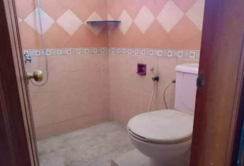 Hotelli Oyo 2342 Asti Residence 1
