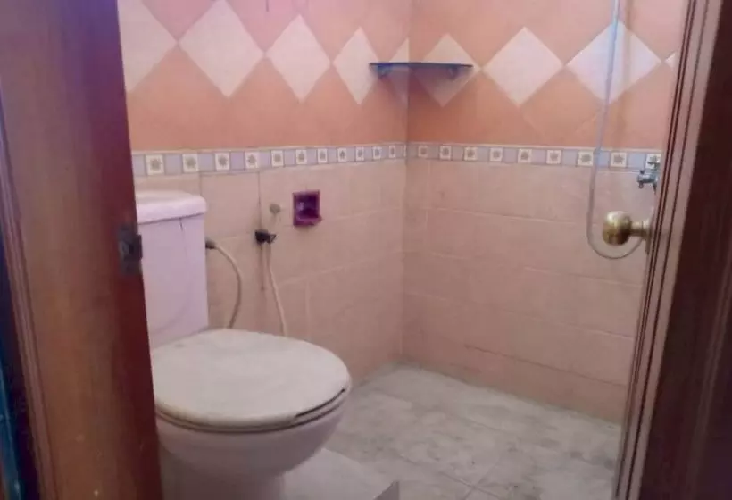 Hotelli Oyo 2342 Asti Residence 1