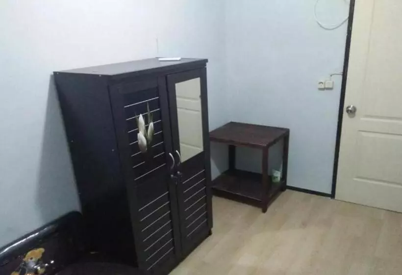 Hotelli Oyo 2342 Asti Residence 1