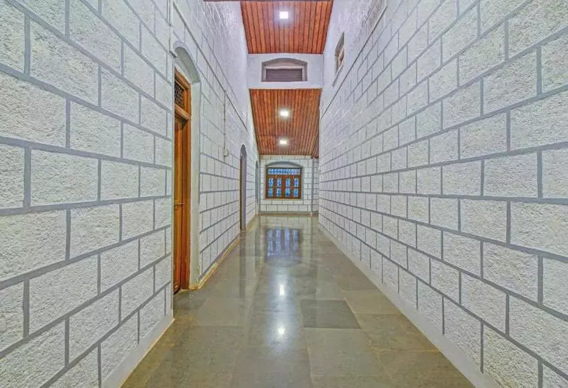 Hotelli Treebo Shalimar In The Forest