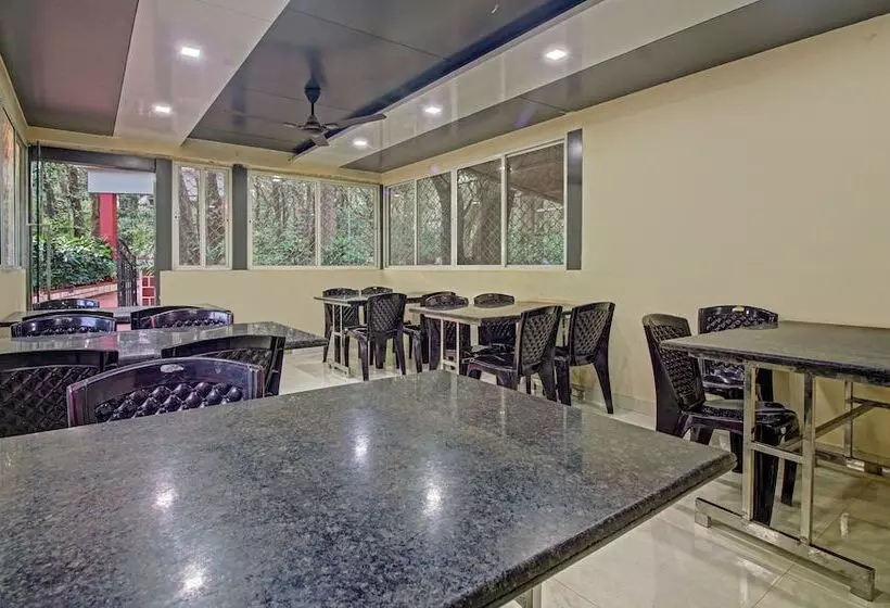 Hotelli Treebo Shalimar In The Forest