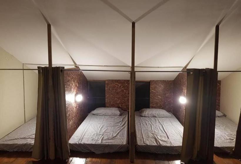 فندق صغير Spot On 89749 Mamasan Guesthouse