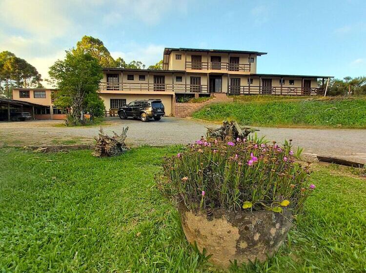 Pensionat Estalagem Da Serra