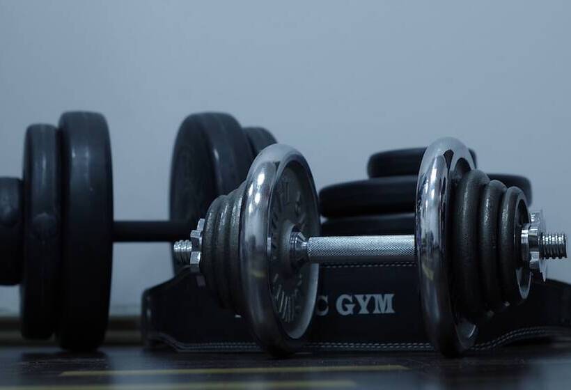 A Place In The Sun Hotel   Adults Only Big Units, Privacy Gardens & Heated Pool & Spa In 1 Acre Park