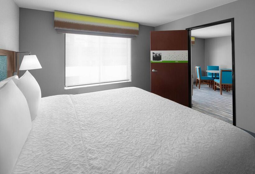 فندق Hampton Inn Phoenix Biltmore