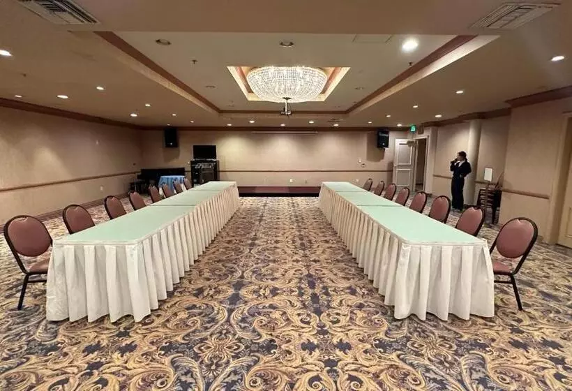 Отель Oxford Palace