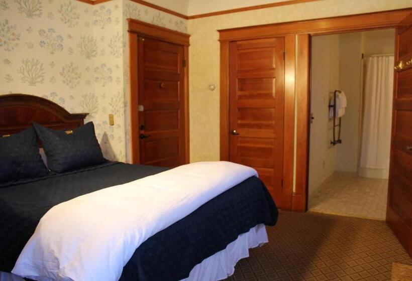 هتل Pacific Grove Inn