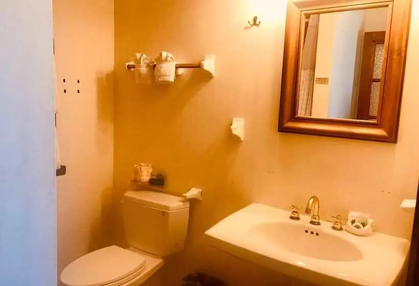 호텔 Pacific Grove Inn