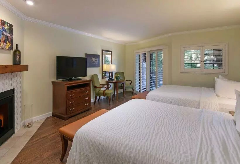 هتل Paso Robles Inn