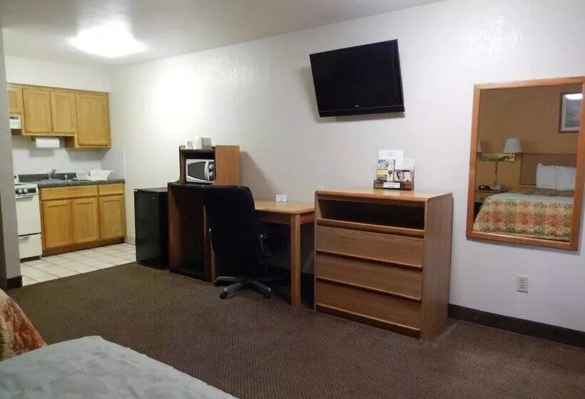 ホテル Pearsall Executive Inn