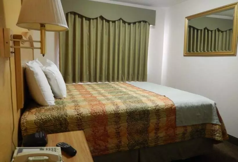 ホテル Pearsall Executive Inn