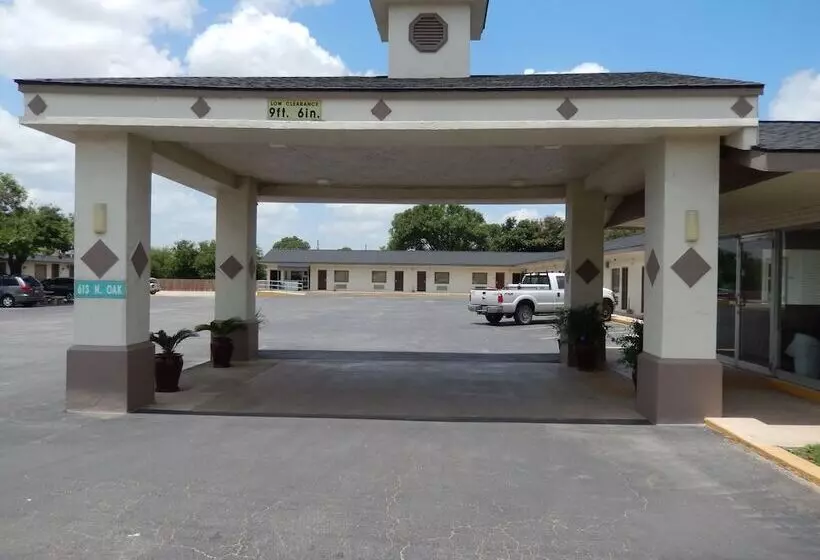 ホテル Pearsall Executive Inn