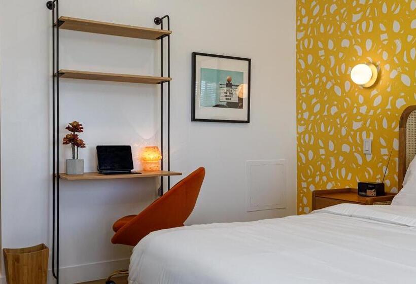 هتل Quail Park Lodge