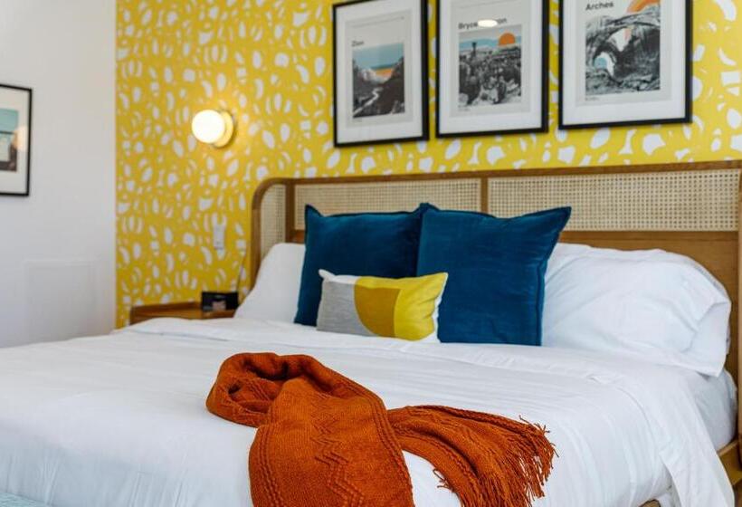 هتل Quail Park Lodge