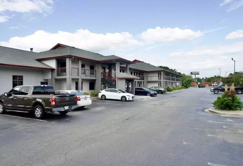 Отель Red Roof Inn Savannah North I95 Port Wentworth