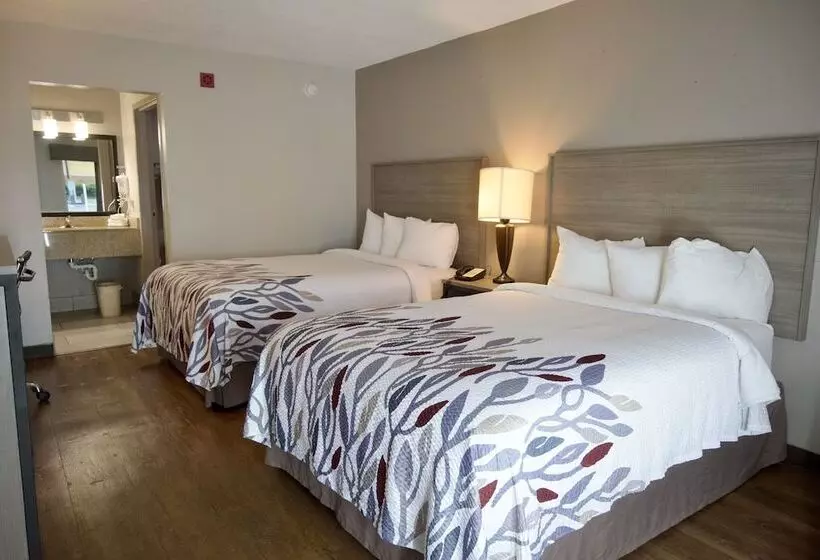 Отель Red Roof Inn Savannah North I95 Port Wentworth