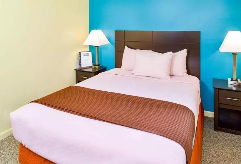 ホテル Rodeway Inn Orleans  Cape Cod