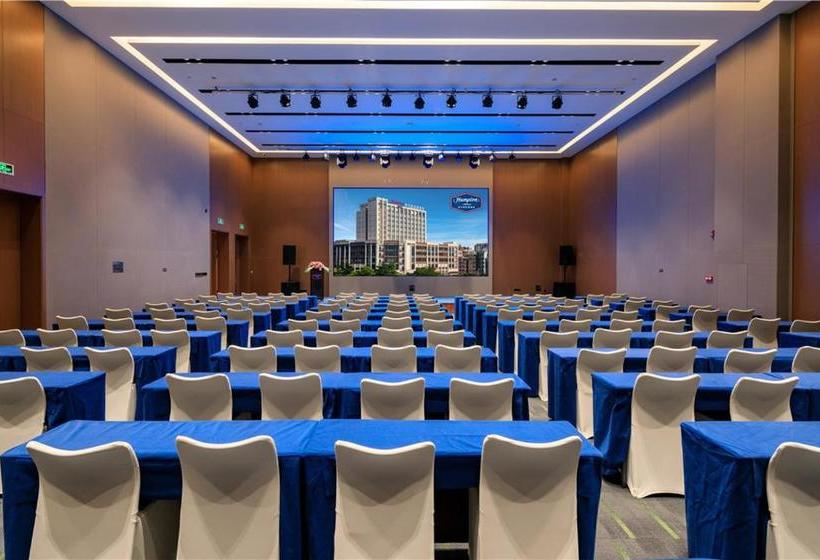 Hotel Hampton By Hilton