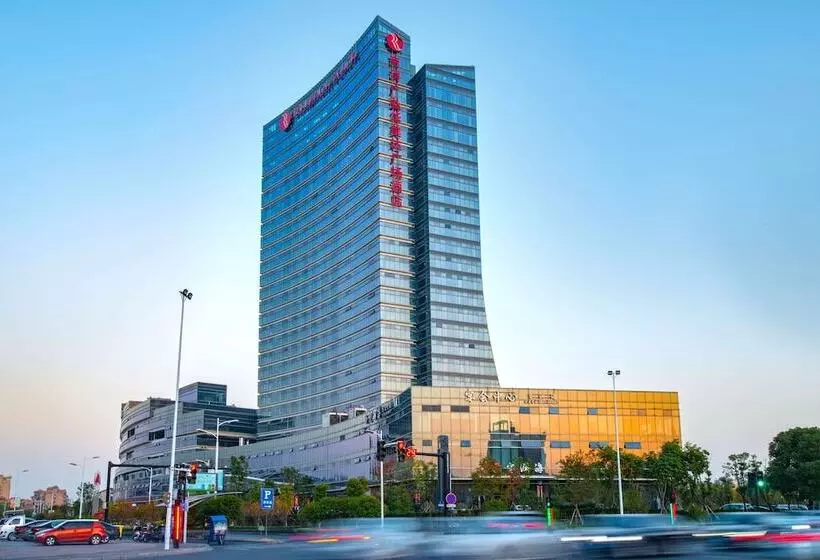 ホテル Ramada Plaza By Wyndham Nanxun