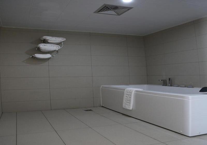 Thank Inn Plus Hotel Shandong Qufu Kongfu