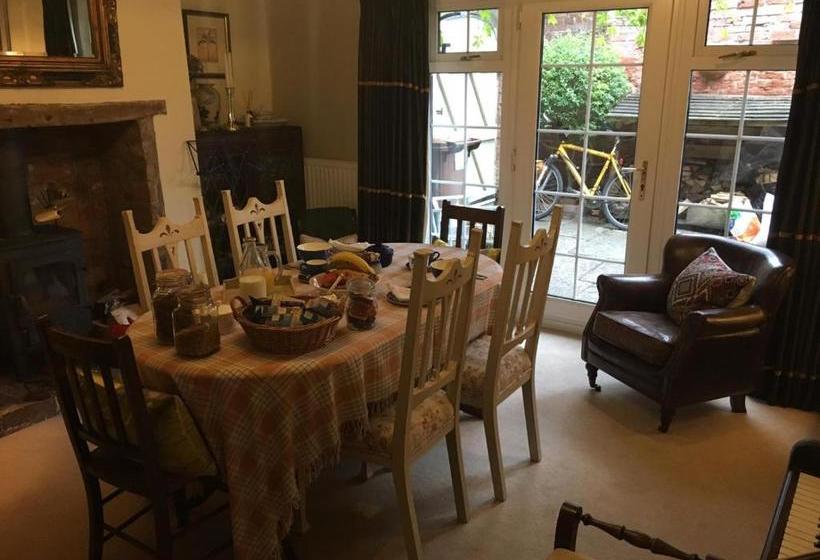 Пансион Ormonde House