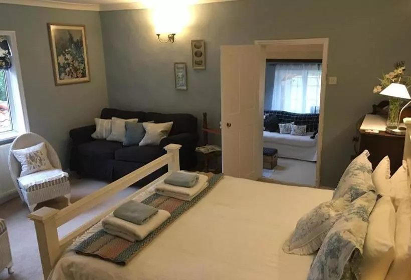 Majatalo Ormonde House