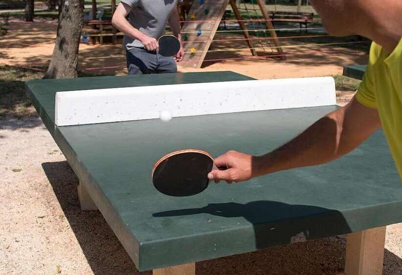 ホテル Camping Le Mas Des Chenes